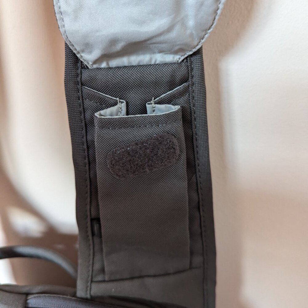 Osprey Veer Red Crossbody bag - Picture 9 of 13